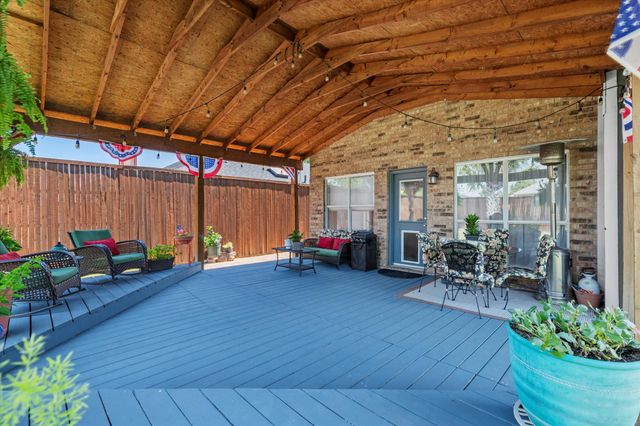 8617 Fairfax Avenue, Rowlett, TX 75089