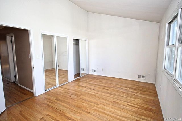 5 Abbey Road, Staten Island, NY 10308