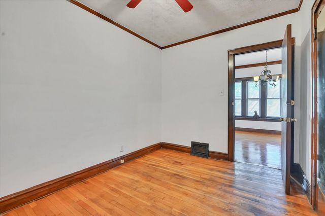 657 E 90th Street, Chicago, IL 60619