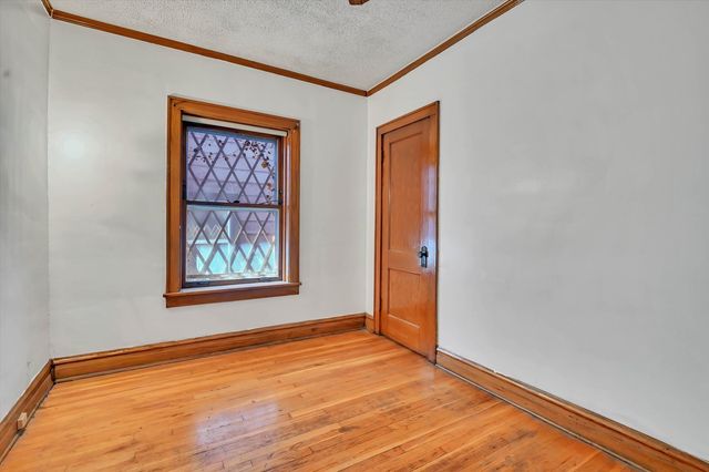 657 E 90th Street, Chicago, IL 60619