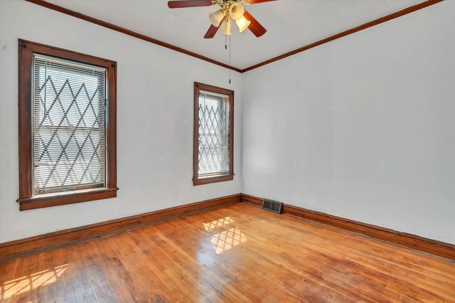 657 E 90th Street, Chicago, IL 60619