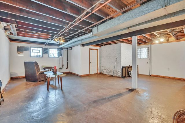 657 E 90th Street, Chicago, IL 60619