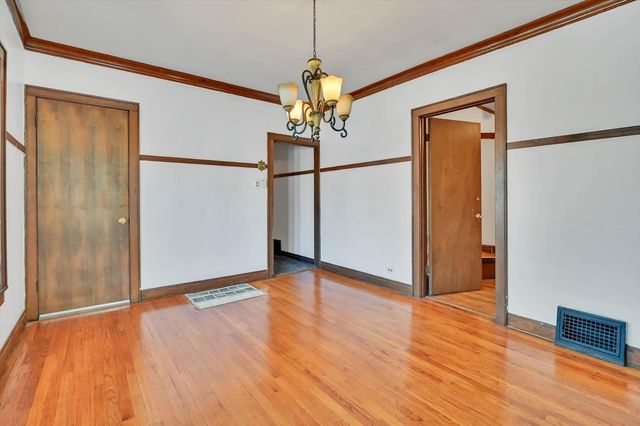 657 E 90th Street, Chicago, IL 60619