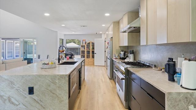 7020 Quartermile, Dallas, TX 75248