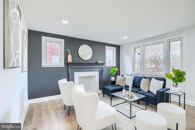 8702 MARAVOSS LN, Baltimore, MD 21234