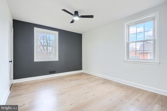 8702 MARAVOSS LN, Baltimore, MD 21234