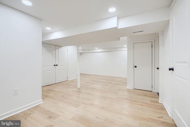 8702 MARAVOSS LN, Baltimore, MD 21234