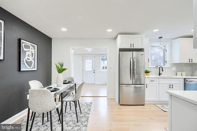 8702 MARAVOSS LN, Baltimore, MD 21234