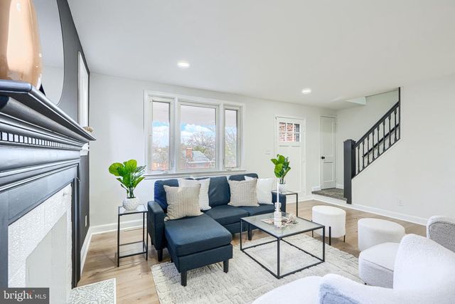 8702 MARAVOSS LN, Baltimore, MD 21234