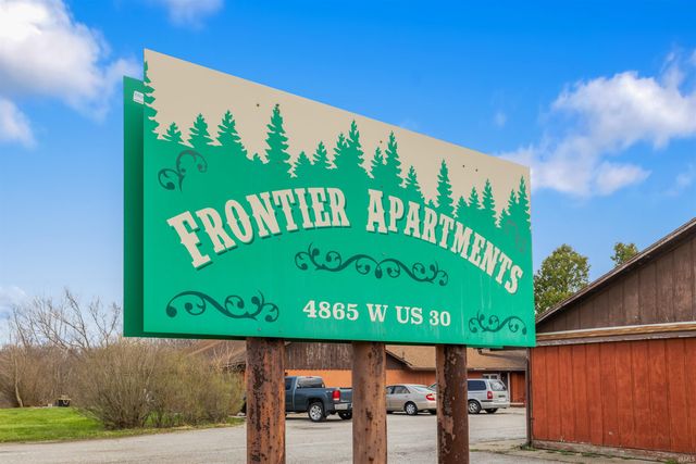 4865 W US 30 Highway, Columbia City, IN 46725