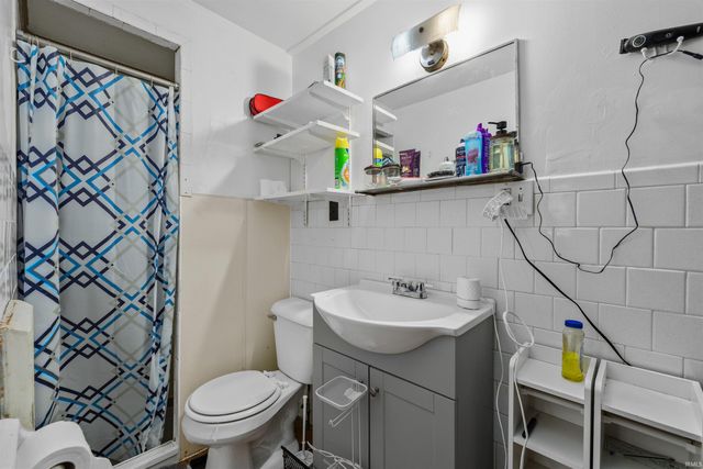 4865 W US 30 Highway, Columbia City, IN 46725