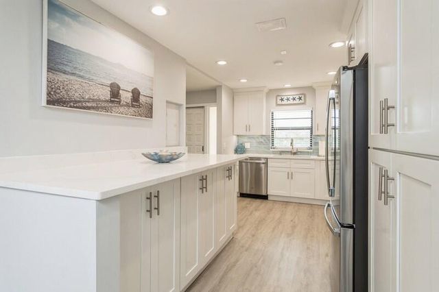 200 INTRACOASTAL Place 305, Jupiter, FL 33469