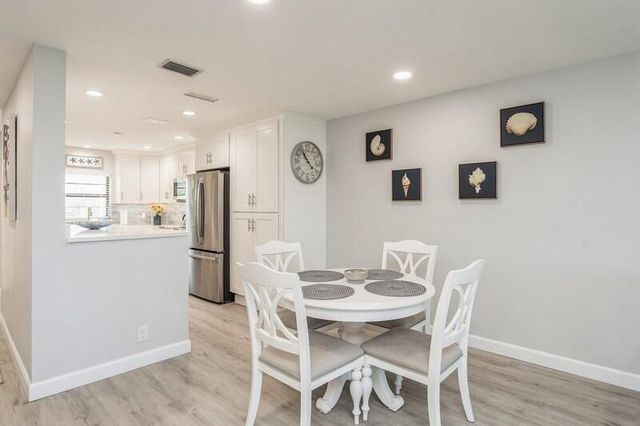 200 INTRACOASTAL Place 305, Jupiter, FL 33469