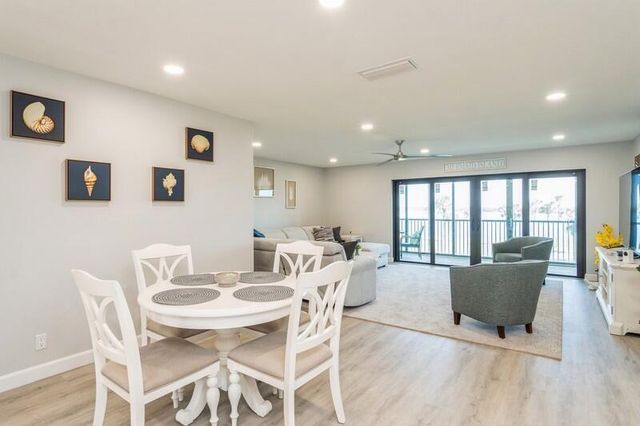 200 INTRACOASTAL Place 305, Jupiter, FL 33469