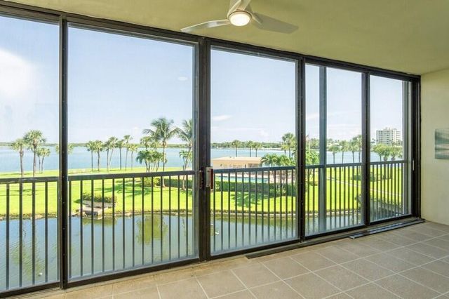 200 INTRACOASTAL Place 305, Jupiter, FL 33469