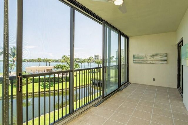 200 INTRACOASTAL Place 305, Jupiter, FL 33469