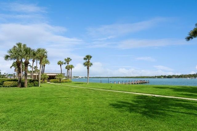 200 INTRACOASTAL Place 305, Jupiter, FL 33469