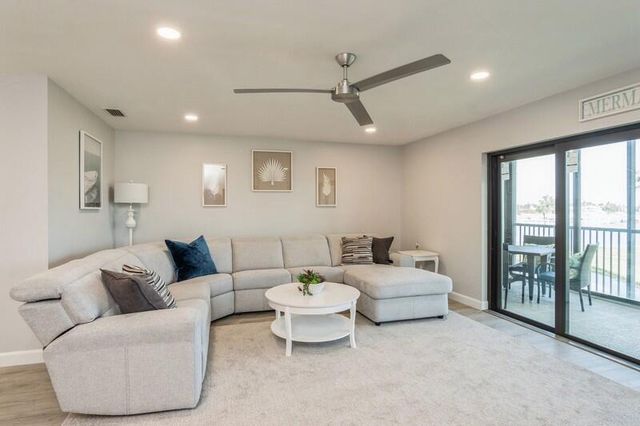 200 INTRACOASTAL Place 305, Jupiter, FL 33469