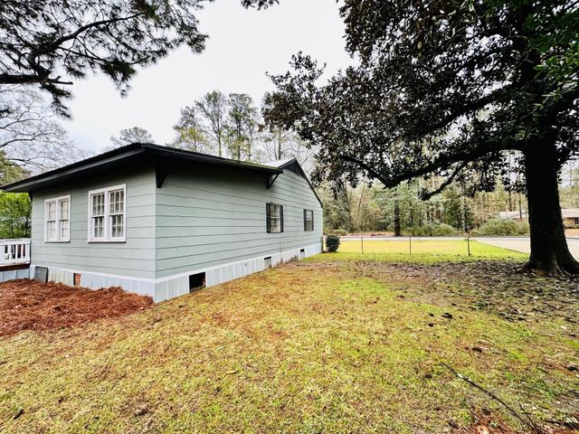 207 E 8th Ave., Petal, MS 39465