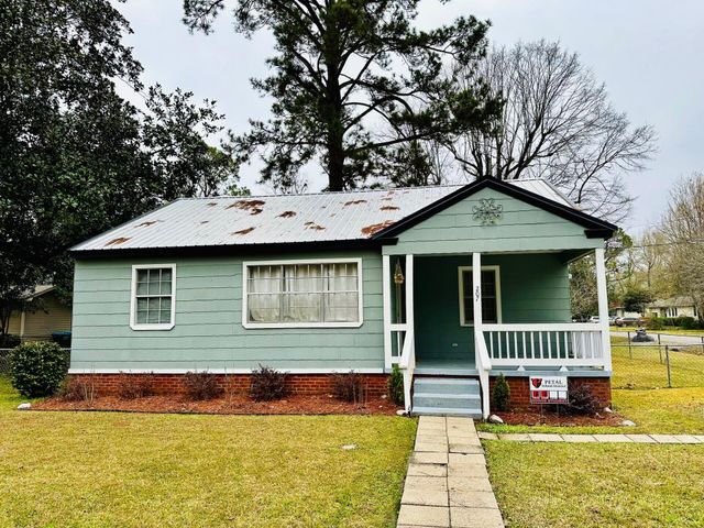 207 E 8th Ave., Petal, MS 39465