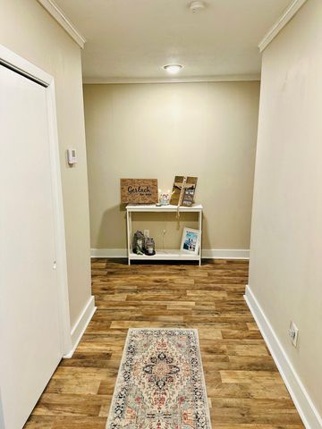 207 E 8th Ave., Petal, MS 39465