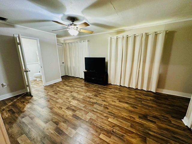 207 E 8th Ave., Petal, MS 39465