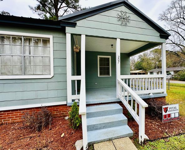 207 E 8th Ave., Petal, MS 39465