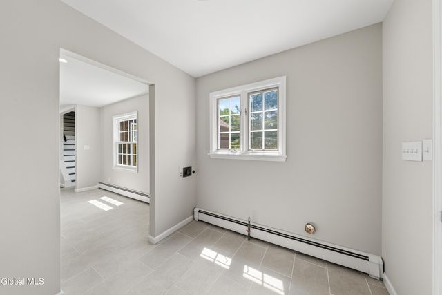 2704 Apple Tree Lane, Schodack, NY 12033