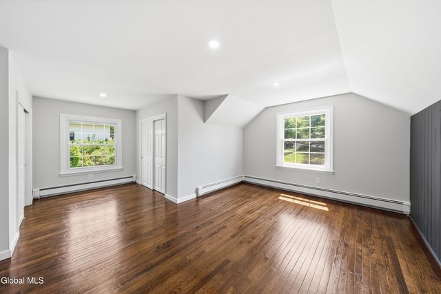 2704 Apple Tree Lane, Schodack, NY 12033