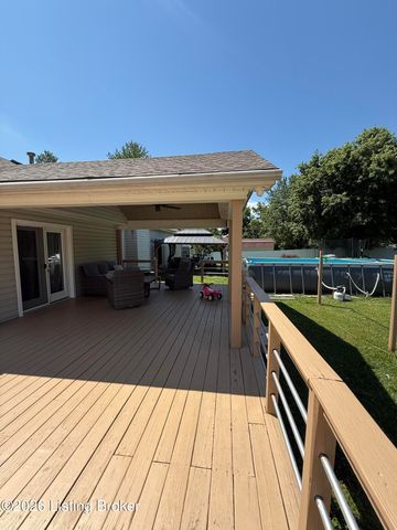 3608 New Moody Ln, La Grange, KY 40031