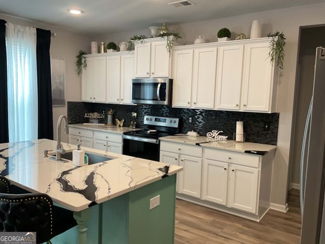 137 Cabin Way, Hampton, GA 30228