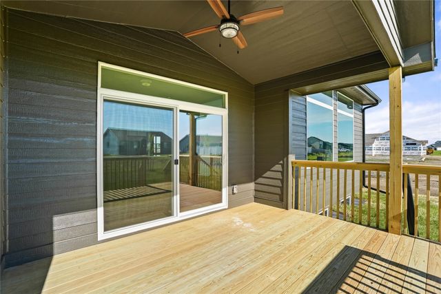 2615 NW Fairfield Drive, Ankeny, IA 50023
