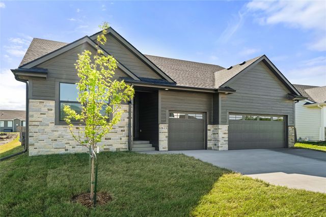 2615 NW Fairfield Drive, Ankeny, IA 50023