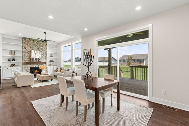 2615 NW Fairfield Drive, Ankeny, IA 50023