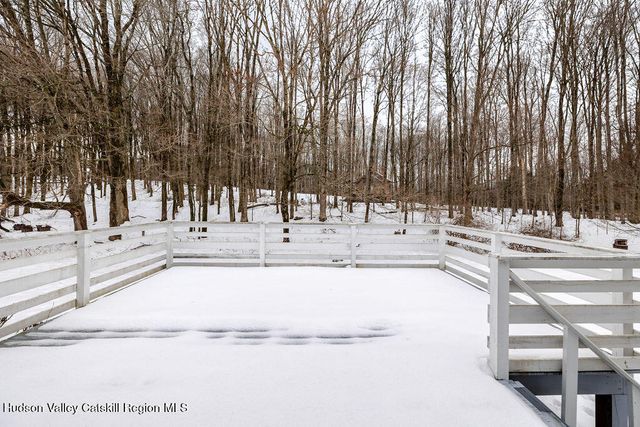 10 Barrington Drive, Copake, NY 12516