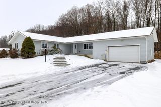 10 Barrington Drive, Copake, NY 12516