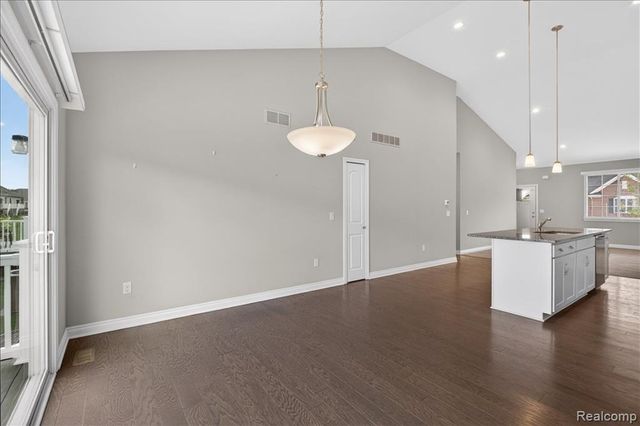 1422 Lincoln Street, Lapeer, MI 48446