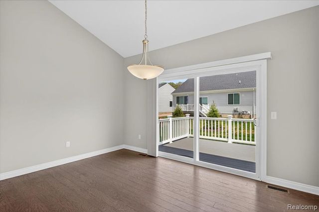 1422 Lincoln Street, Lapeer, MI 48446