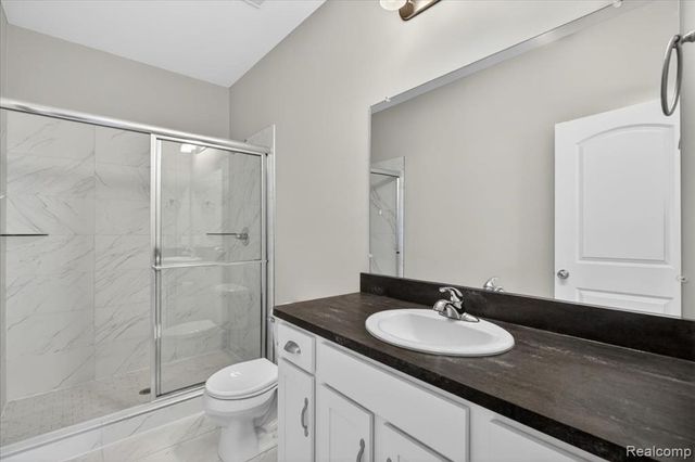 1422 Lincoln Street, Lapeer, MI 48446