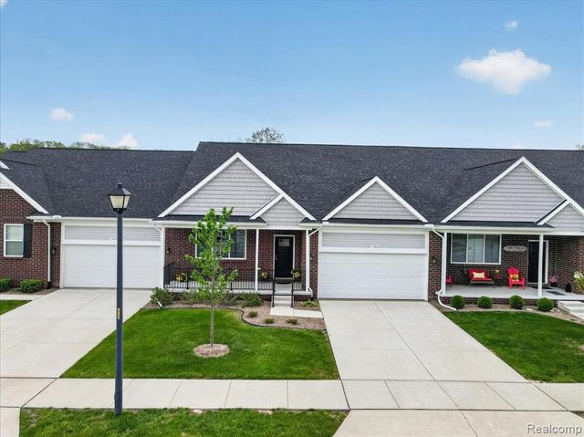 1422 Lincoln Street, Lapeer, MI 48446