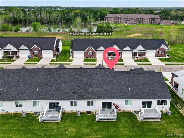 1422 Lincoln Street, Lapeer, MI 48446
