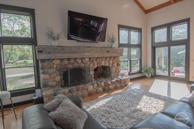 2714 Snow Avenue Se, Lowell Twp, MI 49331