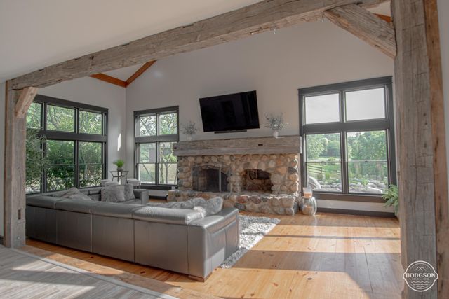 2714 Snow Avenue Se, Lowell Twp, MI 49331