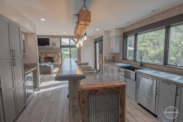 2714 Snow Avenue Se, Lowell Twp, MI 49331