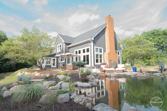2714 Snow Avenue Se, Lowell Twp, MI 49331