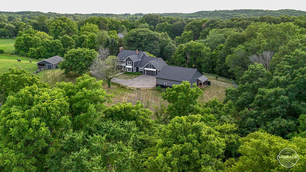 2714 Snow Avenue Se, Lowell Twp, MI 49331