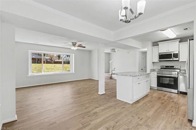 181 E Rexford DR, Newport News, VA 23608