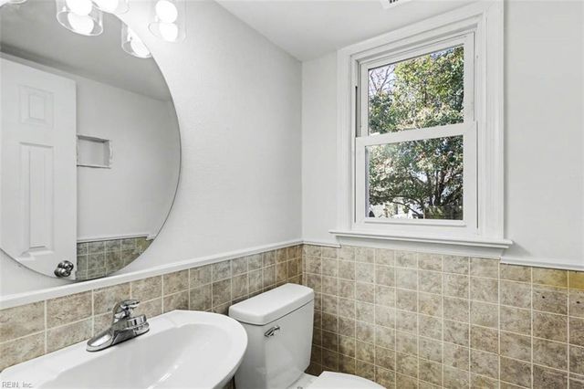 181 E Rexford DR, Newport News, VA 23608