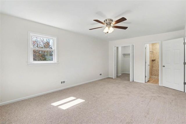 181 E Rexford DR, Newport News, VA 23608