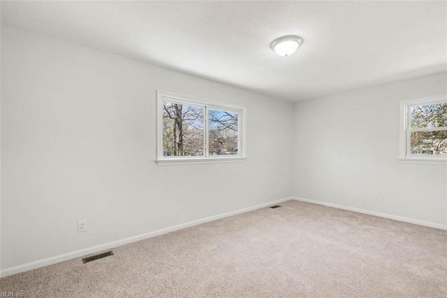 181 E Rexford DR, Newport News, VA 23608